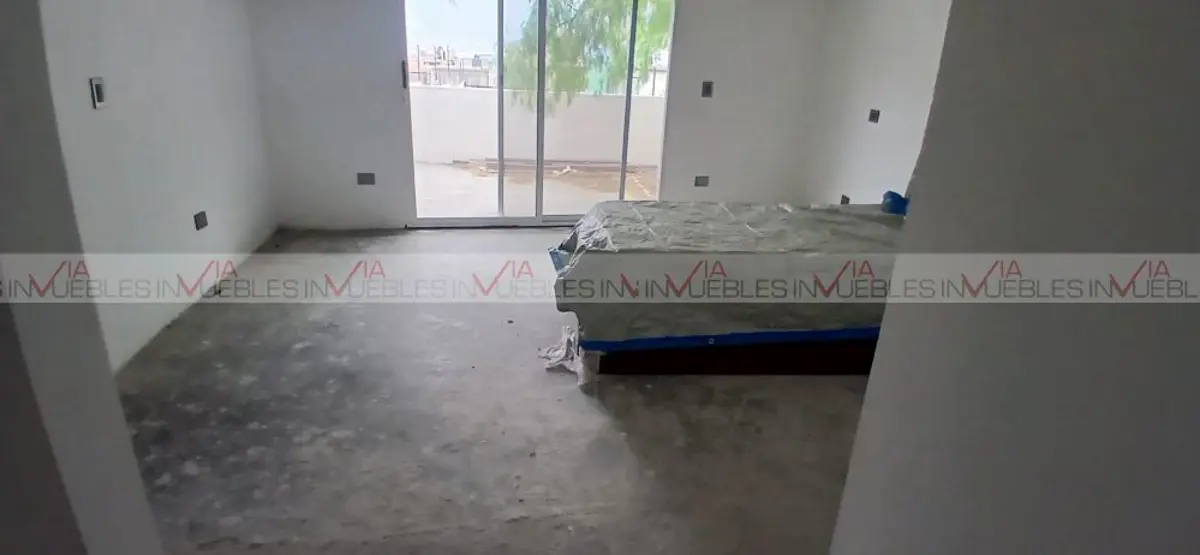 Casa en venta en Ciudad Santa Catarina Centro, Santa Catarina — foto 1 de 17