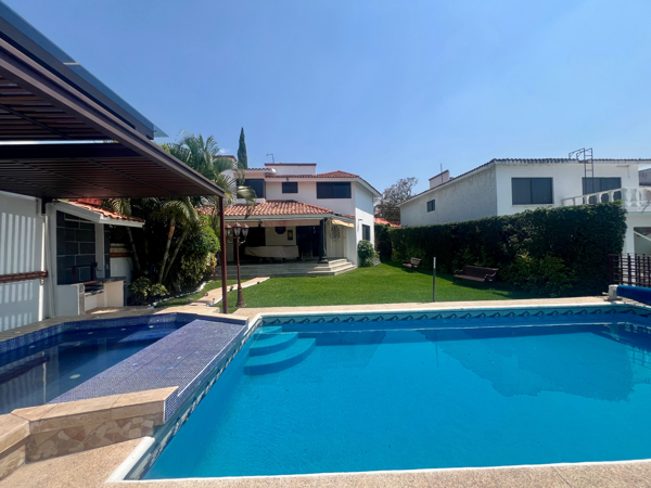 Casa en venta en Lomas de Cocoyoc, Atlatlahucan — foto 2 de 13