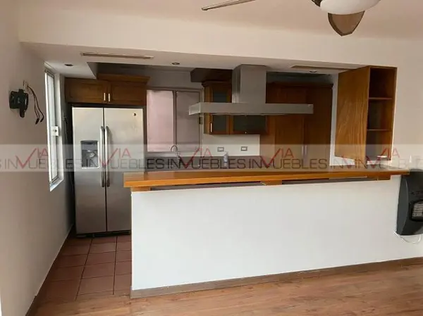 Casa en renta en Pedregal la Huasteca, Santa Catarina — foto 2 de 8