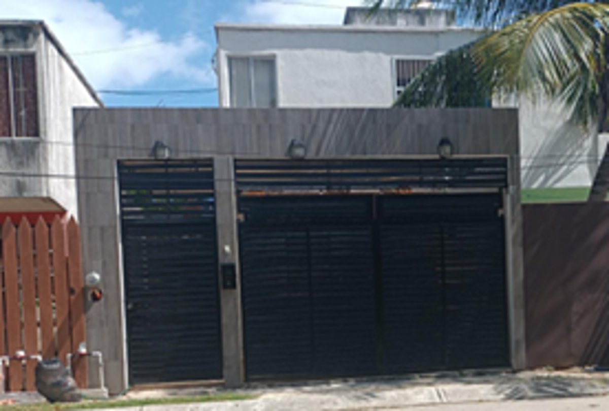 Departamento en venta en La Guadalupana, Playa del Carmen