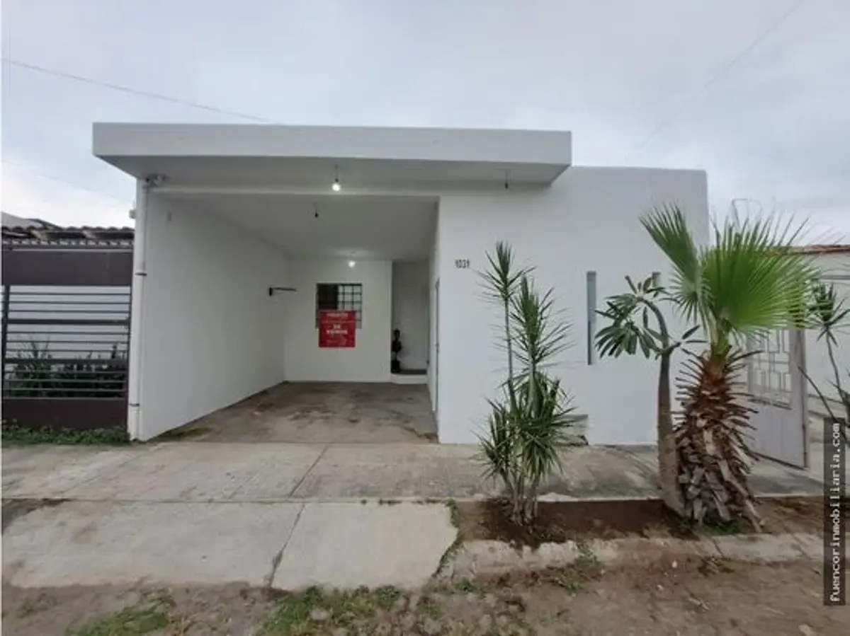 Casa en venta en Puerta de Rolón, Villa de Álvarez — foto 1 de 13