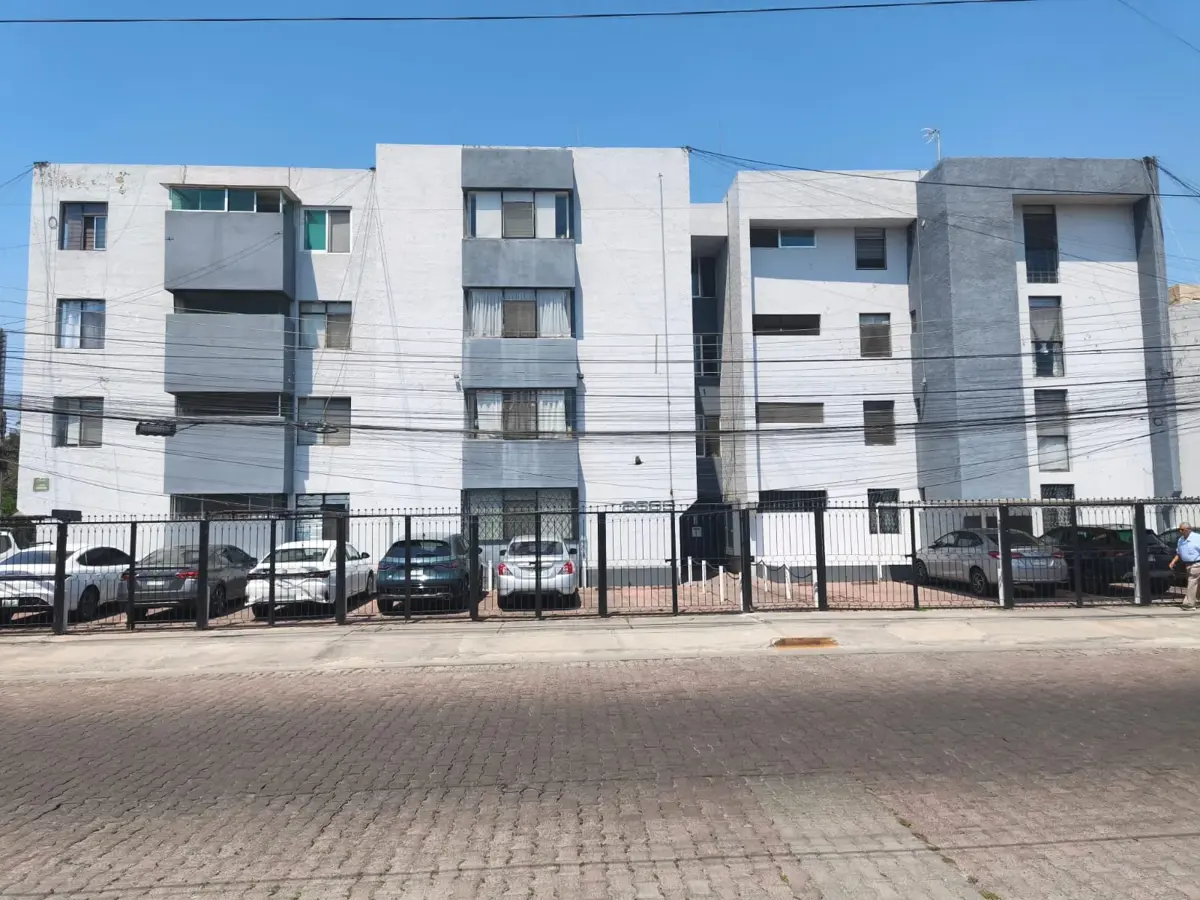 Departamento en venta en Lagos del Country, Zapopan — foto 1 de 14