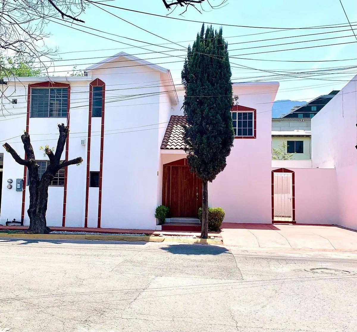 CASA EN VENTA EN VALLE NORTE / VALLE ORIENTE CASA EN VENTA EN VALLE NORTE / VALLE ORIENTE