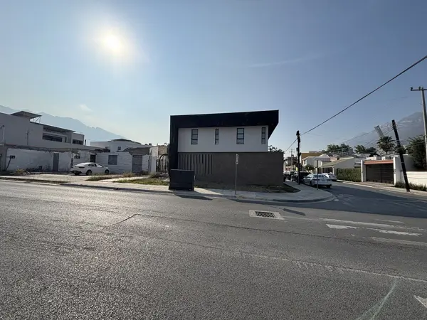 Terreno en venta en Del Valle, San Pedro Garza García — foto 2 de 7
