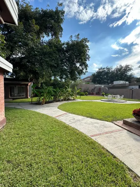 Terreno en venta en Del Valle, San Pedro Garza García — foto 3 de 9