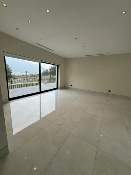 Casa en venta en Las Almenas, Santa Catarina — foto 2 de 37