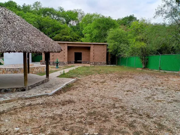 Quinta en venta en Montemorelos Centro, Montemorelos — foto 3 de 8
