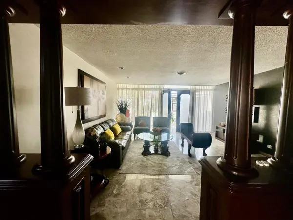 Casa en venta en Del Valle, San Pedro Garza García — foto 3 de 16
