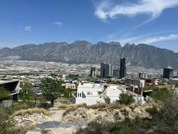 Terreno en venta en Residencial Cordillera, Santa Catarina — foto 3 de 8