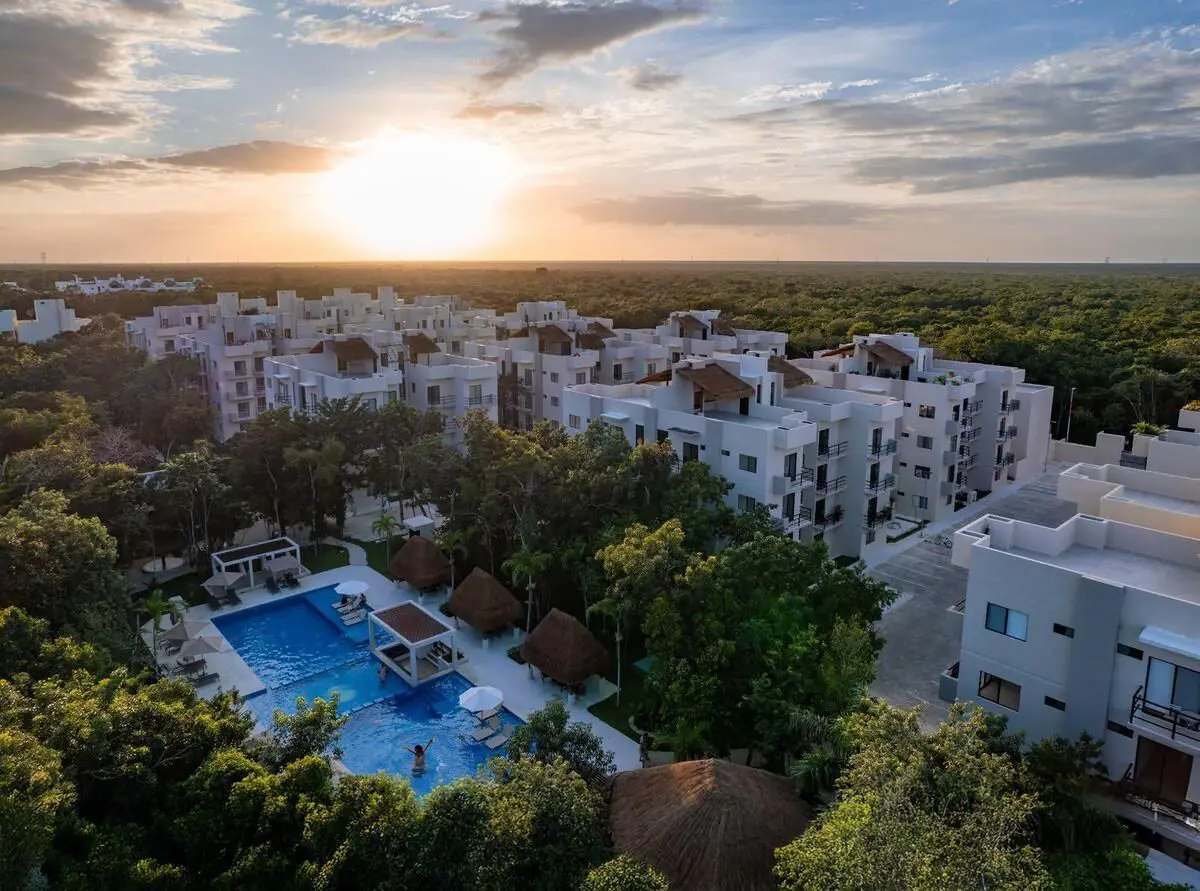 Departamento en venta en Puerto Morelos, Puerto Morelos — foto 1 de 30