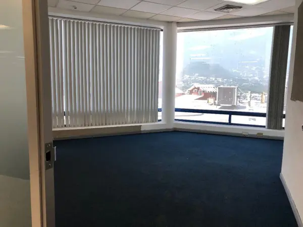 Edificio en venta en Residencial Santa Bárbara, San Pedro Garza García — foto 2 de 12
