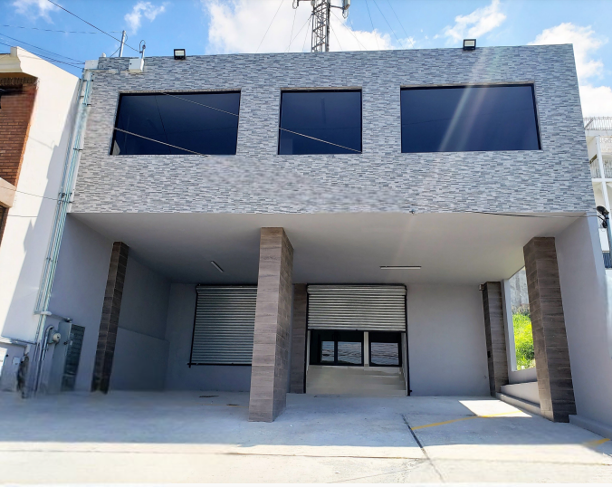 Edificio en venta en Country Sol, Guadalupe — foto 1 de 6