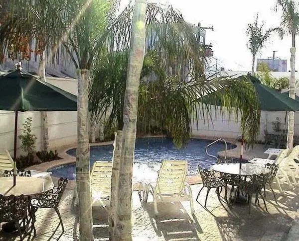 Edificio en venta en Zona Valle Oriente Norte, San Pedro Garza García — foto 2 de 19