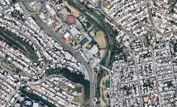TERRENO COMERCIAL EN RENTA  AVE. EUGENIO GARZA SADA