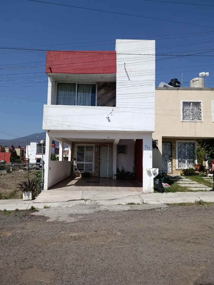 Casa en venta en La Hacienda, Morelia — foto 1 de 18