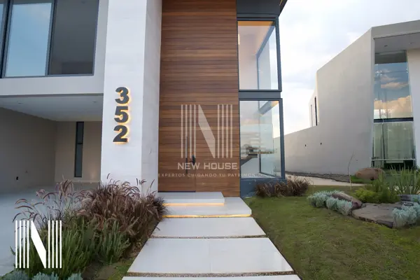 Casa en venta en La Campiña del Bosque, León — foto 3 de 39