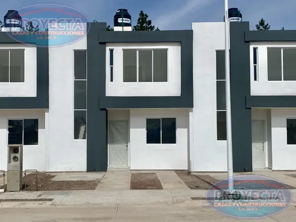 Casa en Venta Cerca del Cerro del Mercado, Frac. Ciudad San Isidro