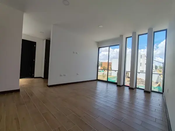 Moderna y Amplia Casa en Venta con Gran Iluminación! Precio Preventa - Parque Mexico