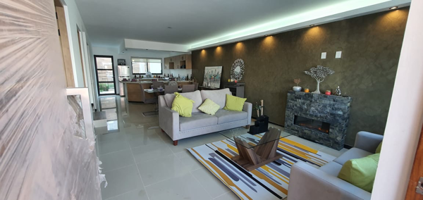 Casa en venta en Cañadas del Arroyo, Corregidora — foto 3 de 29