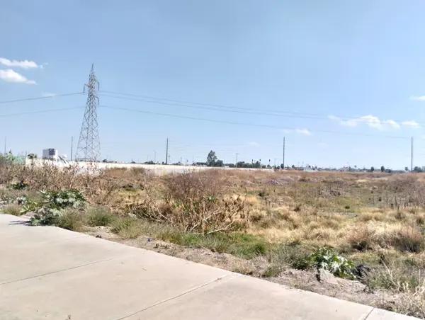 Terreno en venta en Residencial San Marino, Irapuato — foto 3 de 3