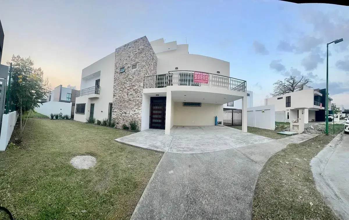 Bonita Casa Espaciosa para Venta o Renta Bonita Casa Espaciosa para Venta o Renta