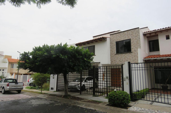 ??vendo Casa Excelente Ubicación ??