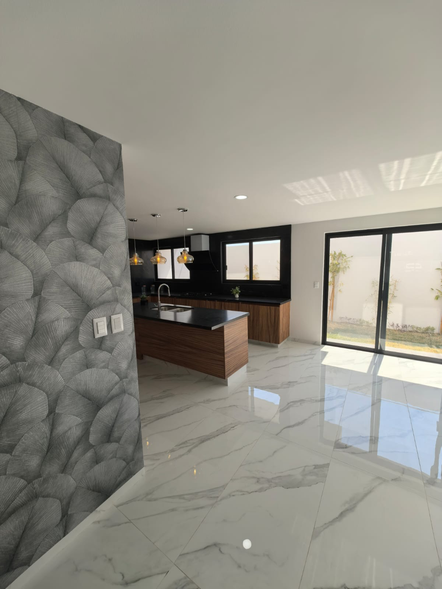Casa en venta en Lomas de Angelópolis, Ocoyucan — foto 1 de 16