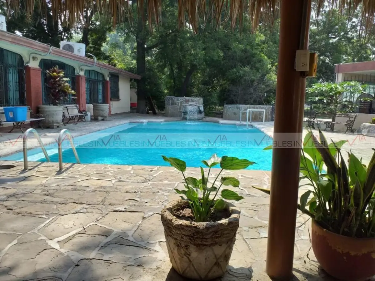 Casa en venta en García Centro, García — foto 1 de 11