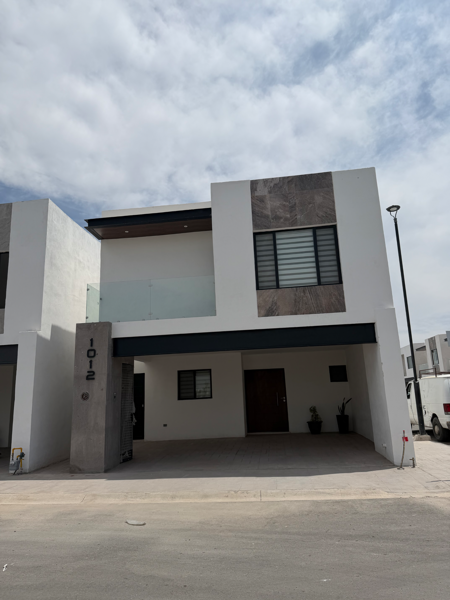 Casa en venta en Los Viñedos, Torreón — foto 2 de 36