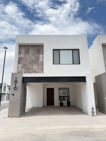 Casa en venta en Los Viñedos, Torreón — foto 2 de 42