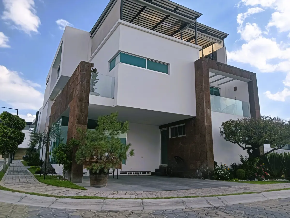 Casa en venta en Lomas de Angelópolis II, San Andrés Cholula — foto 1 de 18