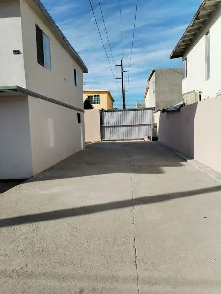 Casa en venta en Valle Dorado, Ensenada — foto 3 de 19
