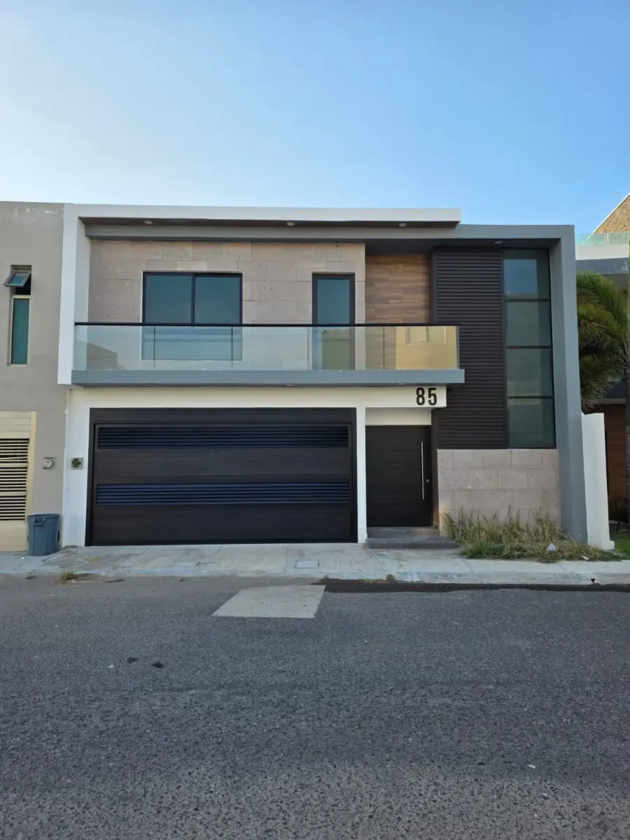 Casa en venta en Lomas del Sol, Alvarado — foto 1 de 34
