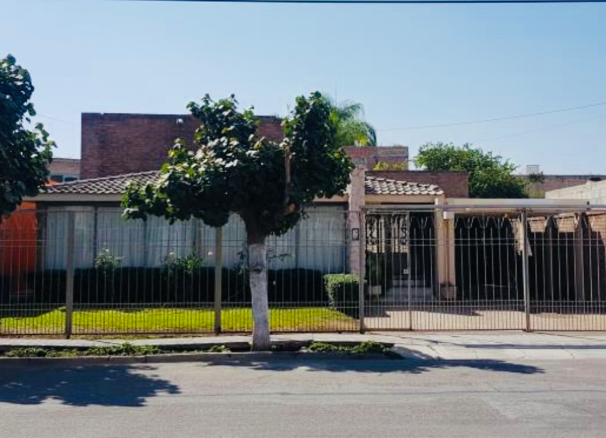 OPORTUNIDAD OBTENEN TU FUTURA CASA DE UN PISO CON TERRENO GRANDE 525mts!!!??
PRECIO INIGUALABLE OPORTUNIDAD OBTENEN TU FUTURA CASA DE UN PISO CON TERRENO GRANDE 525mts!!!??
PRECIO INIGUALABLE