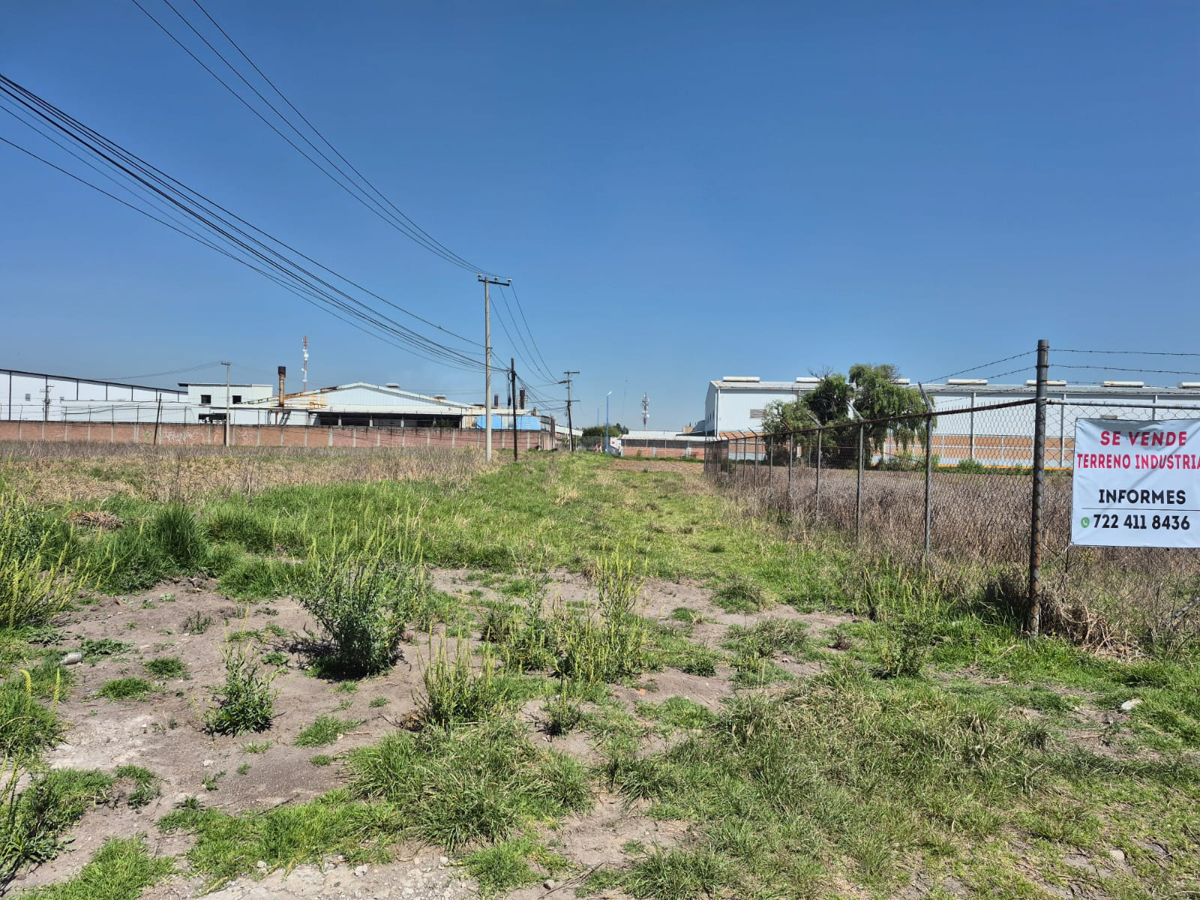 Terreno en venta en San Blas Otzacatipan, Toluca
