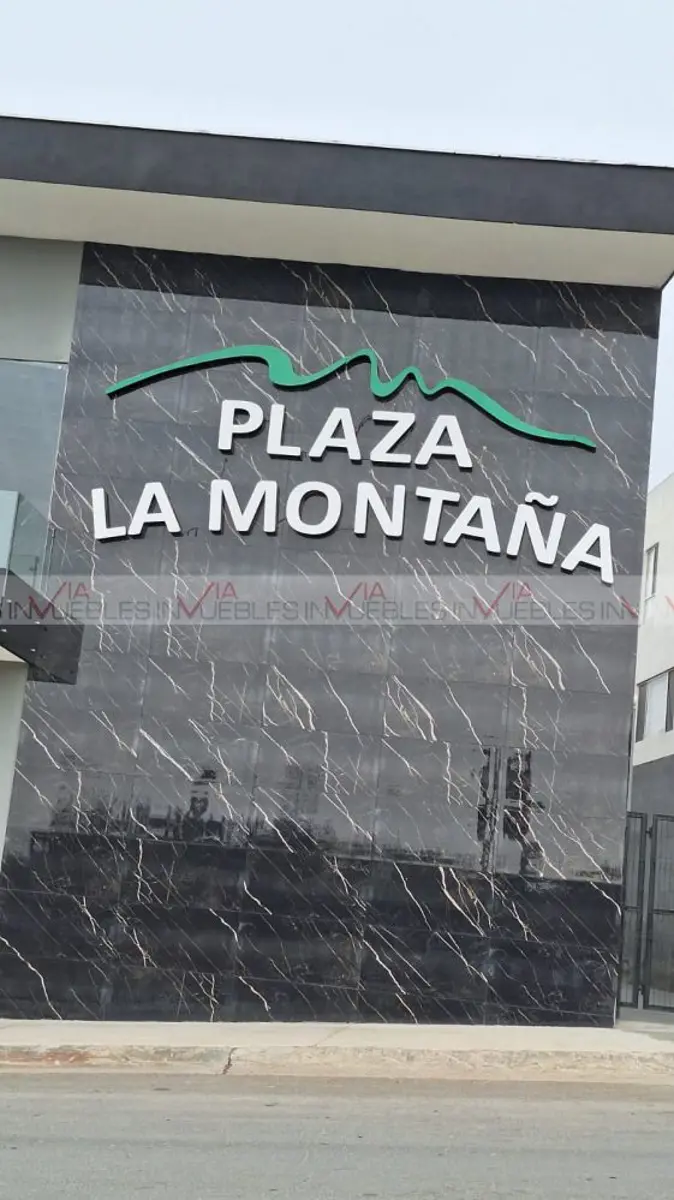 Local en renta en Cumbres la Rioja, García — foto 1 de 8