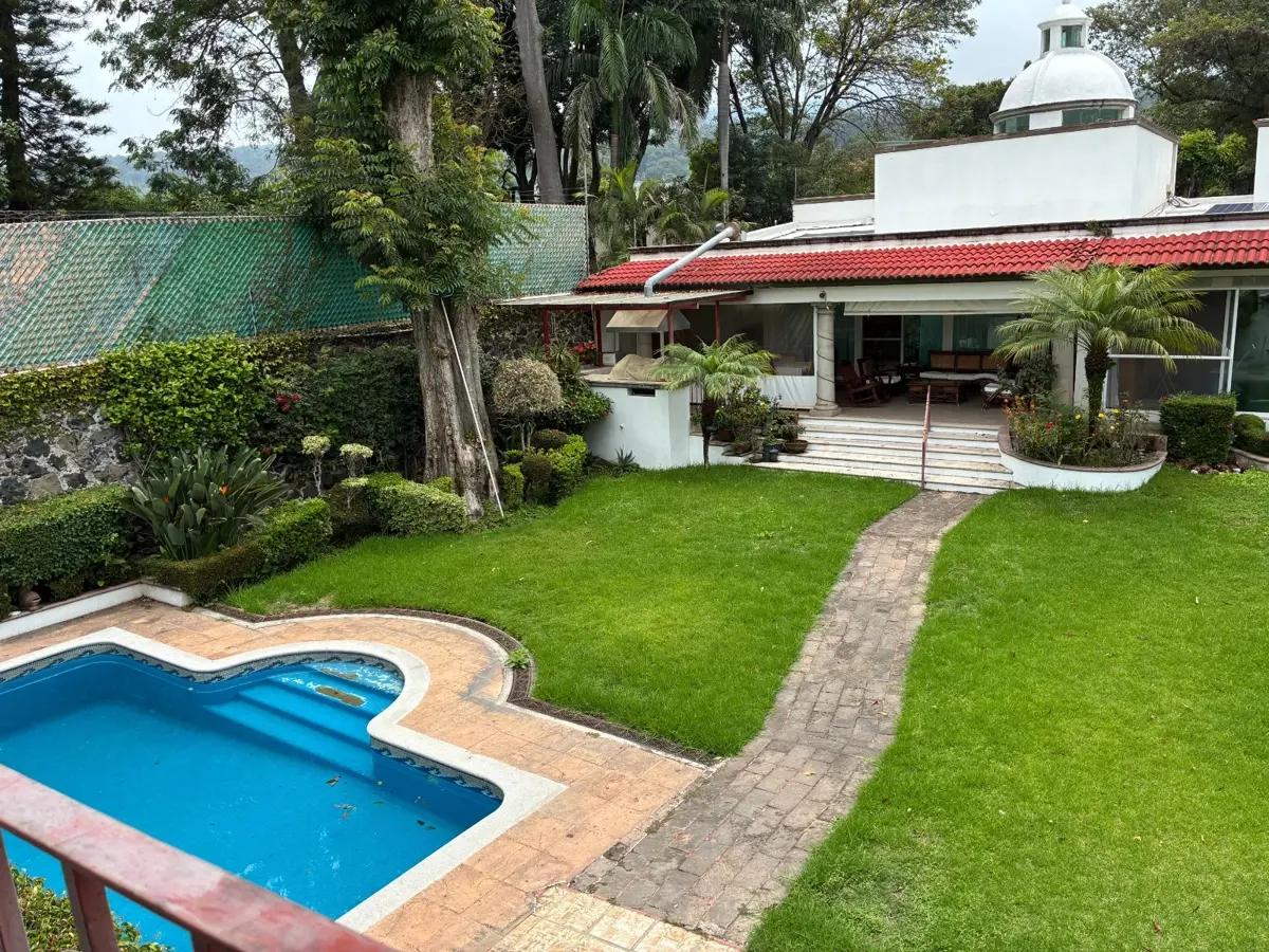 Casa en venta en Jardines de Ahuatepec, Cuernavaca — foto 1 de 19