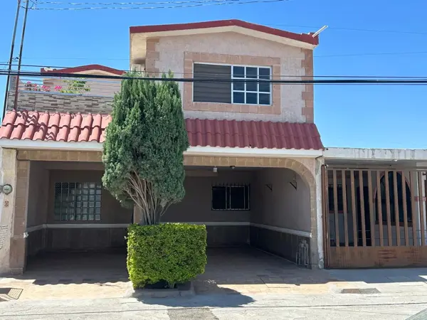 Casa en venta en Las Arboledas, Torreón — foto 2 de 27