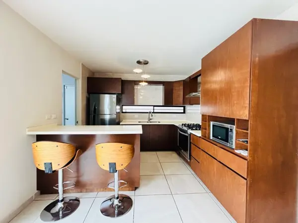Casa en venta en Valle de Las Alamedas, San Nicolás de los Garza — foto 3 de 8