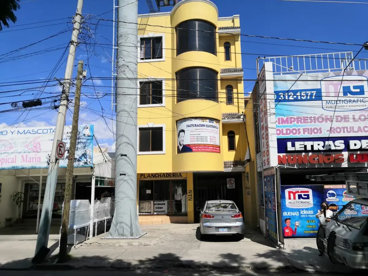 Edificio en venta en San Jeronimo II, León — foto 1 de 16