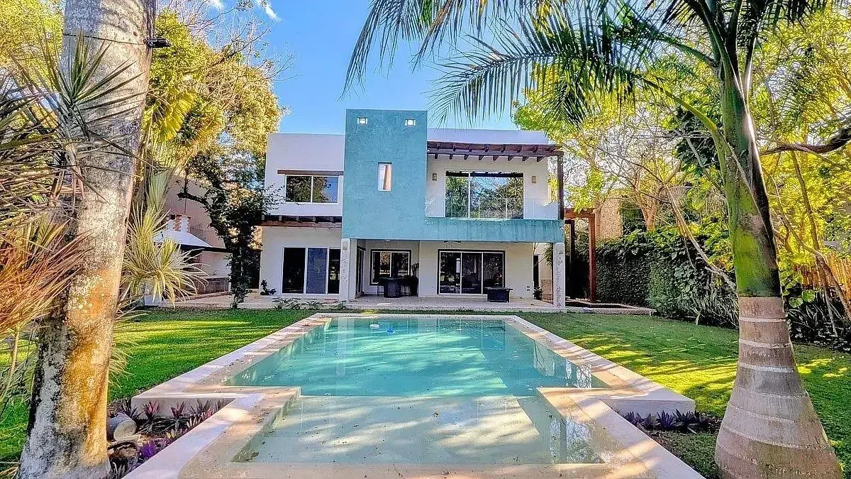 Casa en venta en Club de Golf la Ceiba, Mérida — foto 1 de 25