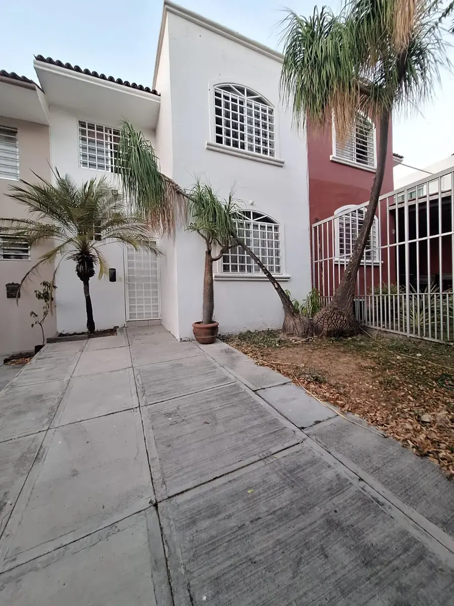 Casa en venta en Real Hacienda, Villa de Álvarez — foto 1 de 11