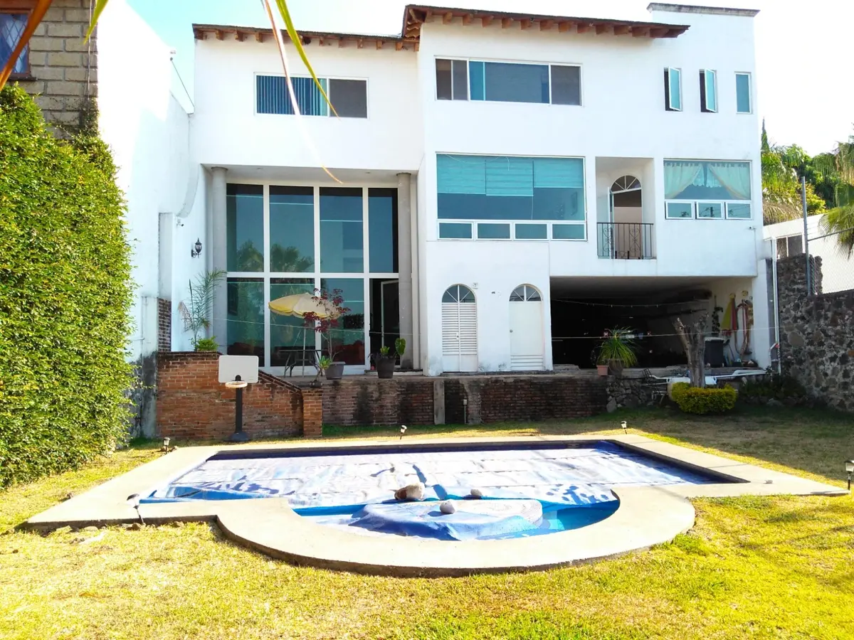 Casa en venta en Lomas de Cortes, Cuernavaca — foto 1 de 10