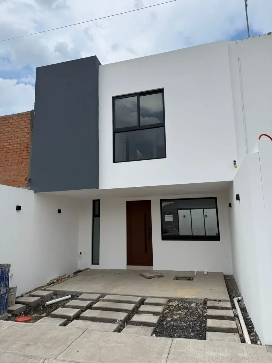 Casa en venta en Ejidal Tres Puentes, Morelia — foto 1 de 11