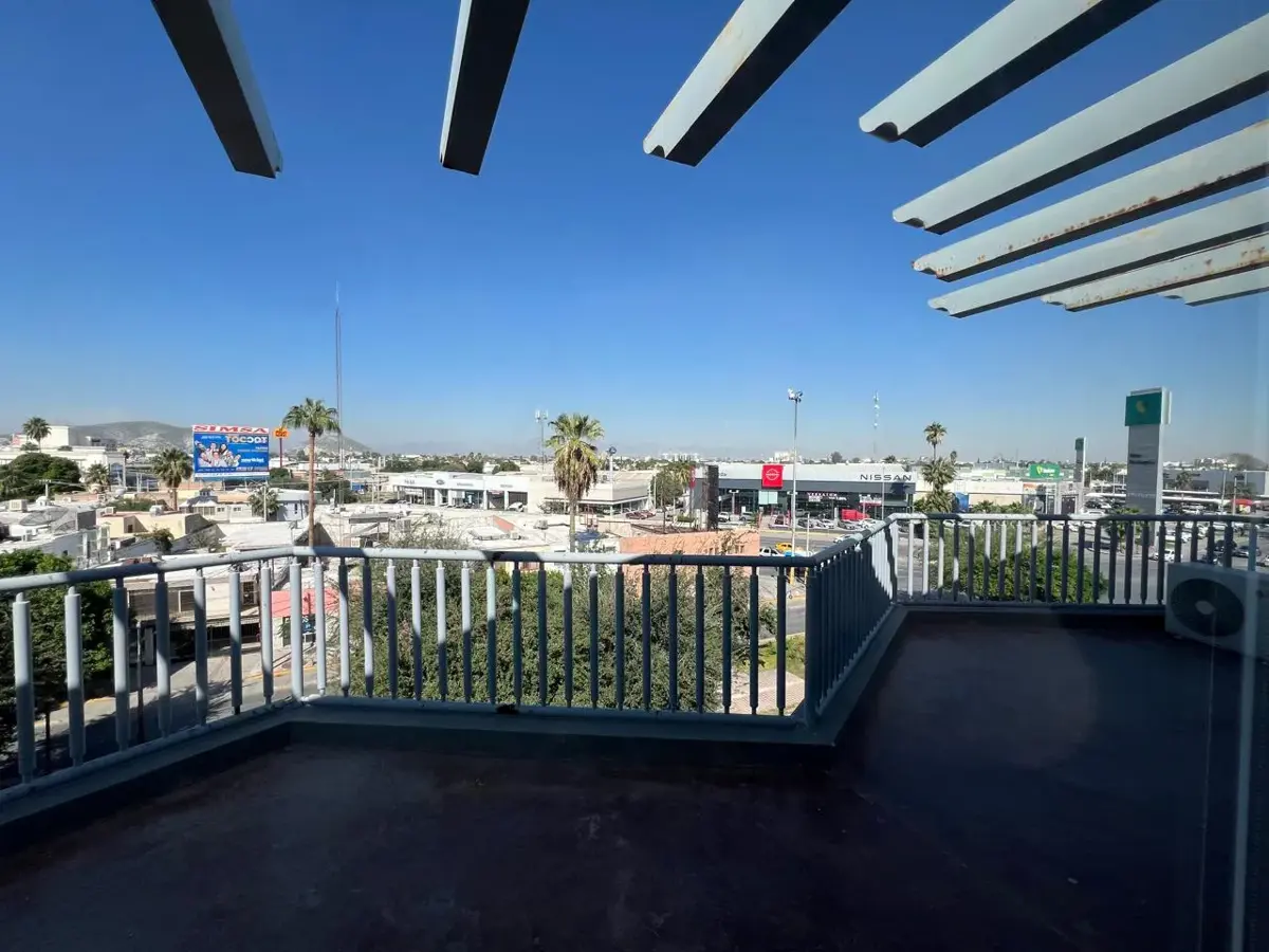SE RENTA EDIFICIO COMERCIAL, POR PISO TORREON CENTRO. SE RENTA EDIFICIO COMERCIAL, POR PISO TORREON CENTRO.