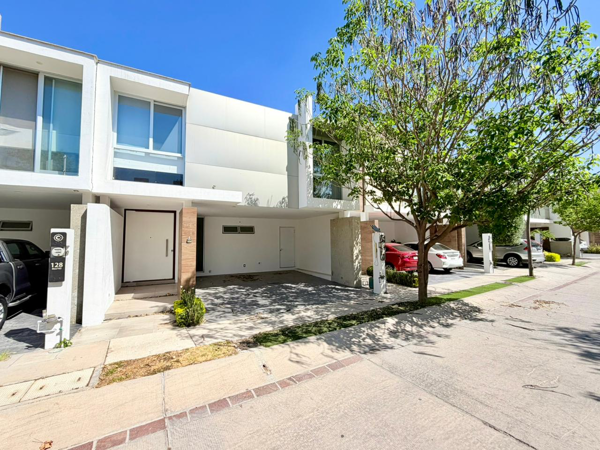 Casa en venta en Residencial Lomas Punta del Este, León — foto 2 de 18