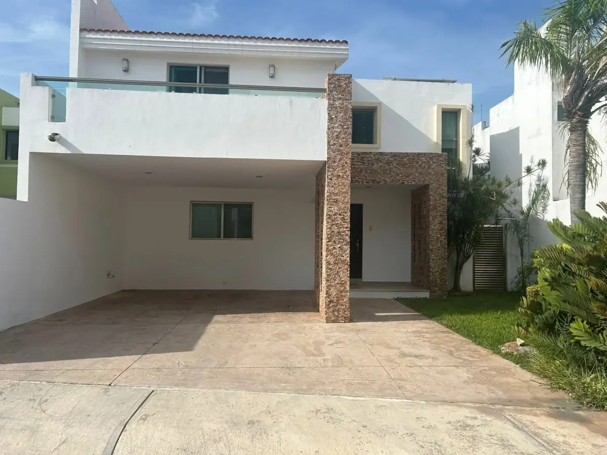 Casa en renta en Altabrisa, Mérida — foto 1 de 23