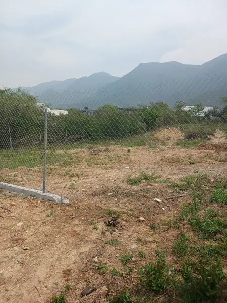 Terreno en venta en El Yerbaniz, Santiago — foto 2 de 11