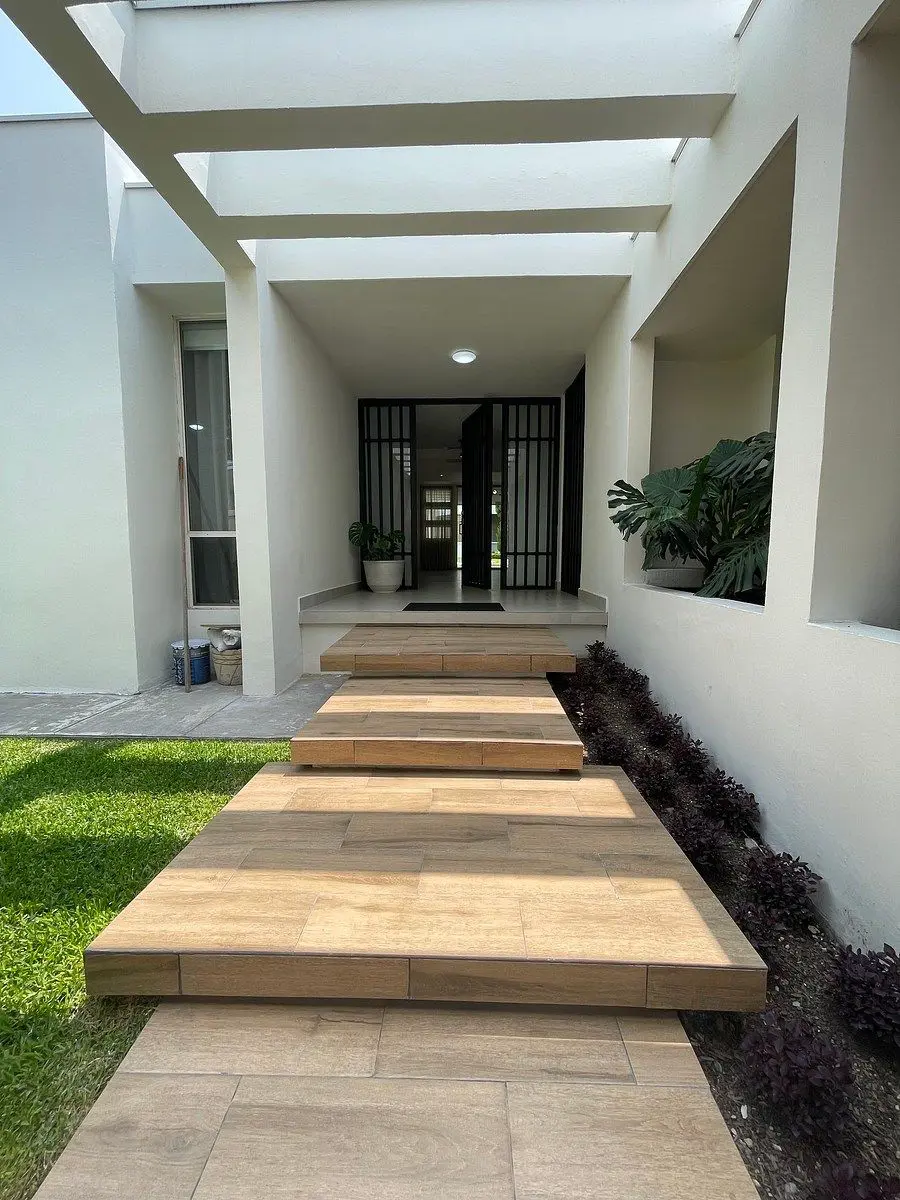 Casa en renta en Lomas del Valle, San Pedro Garza García — foto 1 de 25