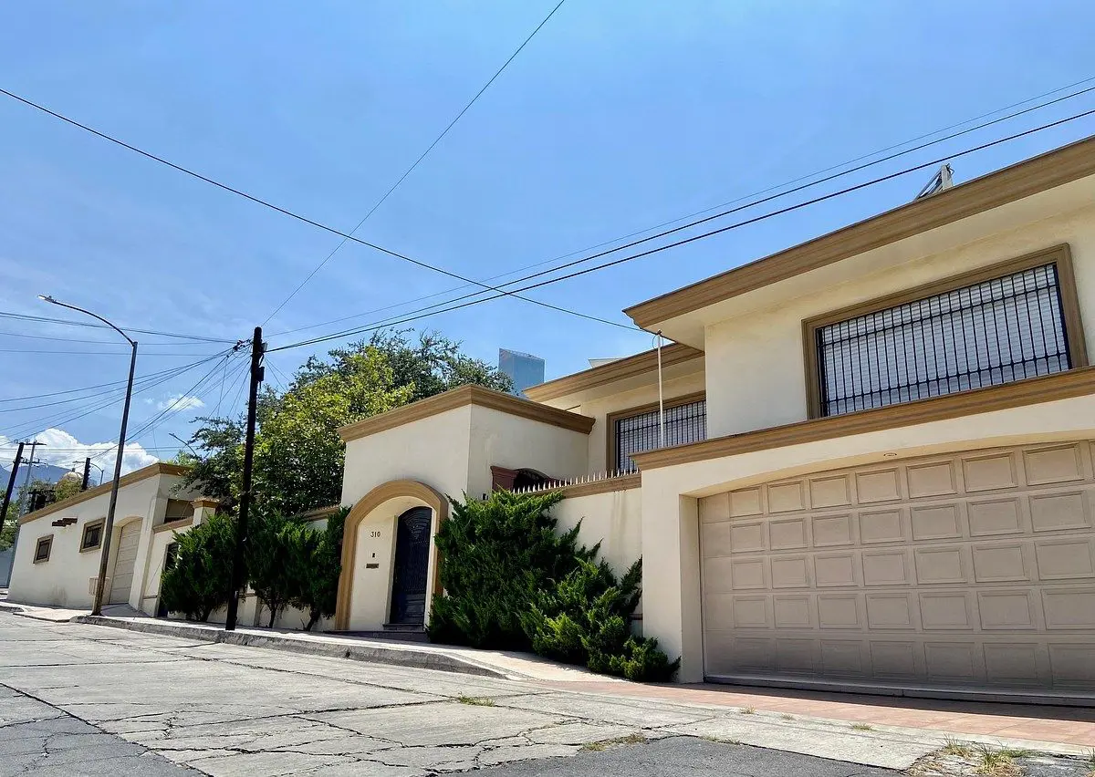 Casa en venta en Deportivo Obispado, Monterrey — foto 1 de 12